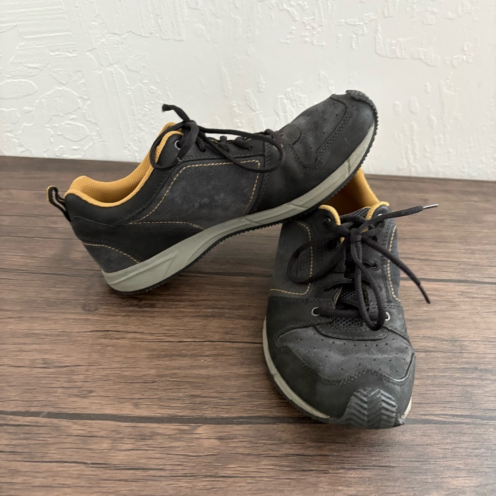 Keen Men’s P-Town Shoes Size 7.5M Black Yellow Lace Up Oxford Leather Comfort